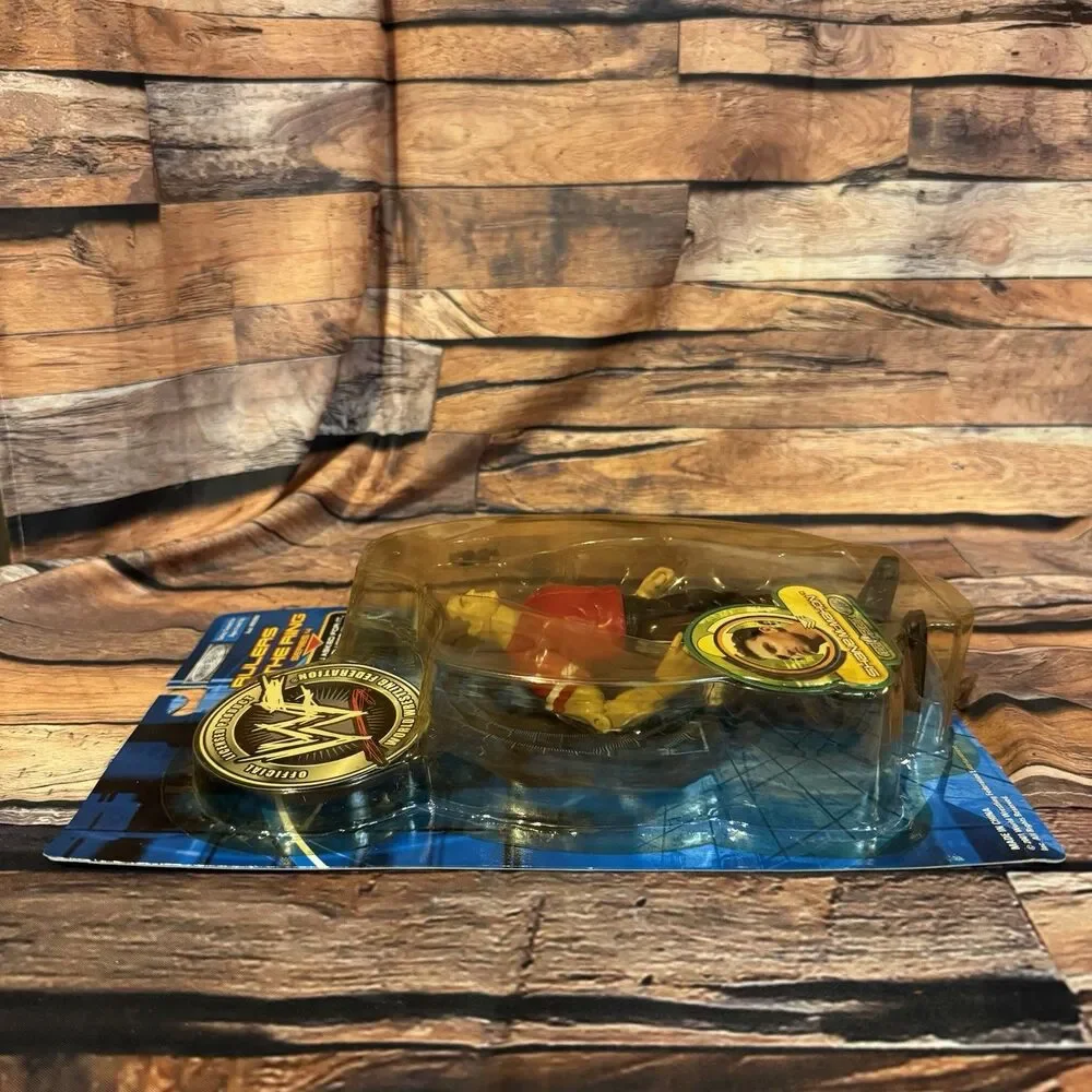 WWF Rulers of Ring Series 4 Shane McMahon Wrestling Action Figure Jakks Pacific - Picture 7 of 7